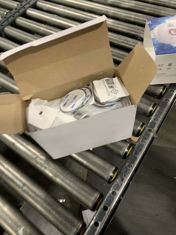 Photo 1 of Siterwell  Detector Fire Alarm with Magnetic Fastening Kit and Built-in Battery, Fire Safety with Photoelectric Technology for Home Bedroom and Babyroom, UL Listed, GS528A, 6 Packs