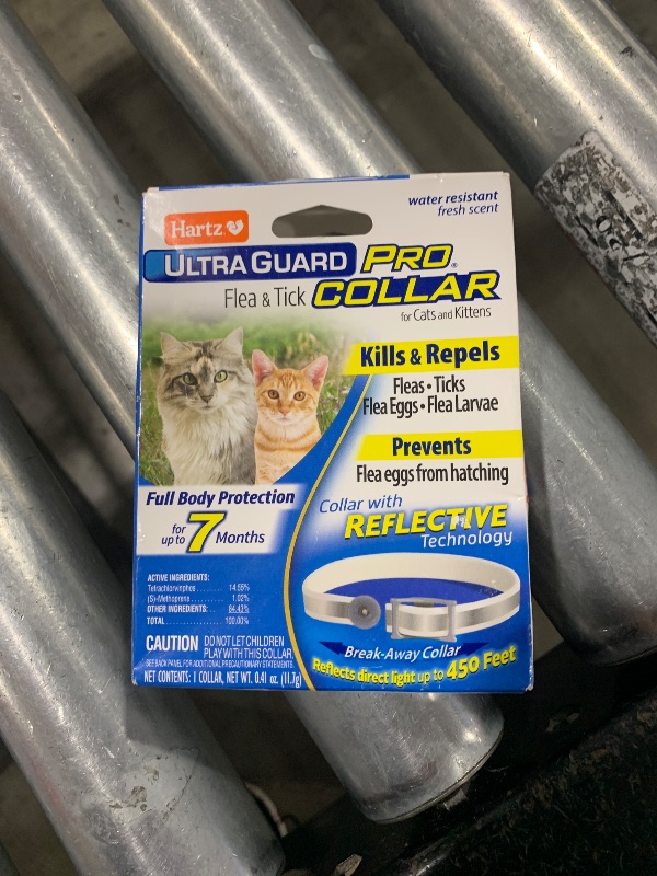 Photo 2 of Hartz UltraGuard Pro Flea & Tick Collar for Cats and Kittens, 7 Month Flea and Tick Prevention and Protection, 1 Collar