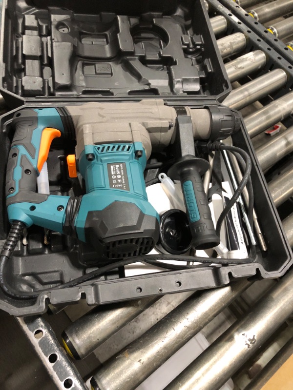 Photo 2 of GLORITY 1-1/4 Inch SDS-Plus 13 Amp Heavy Duty Rotary Hammer Drill with Safety Clutch 4 Functions and Variable Speed, Including Chisels and Drill Bits