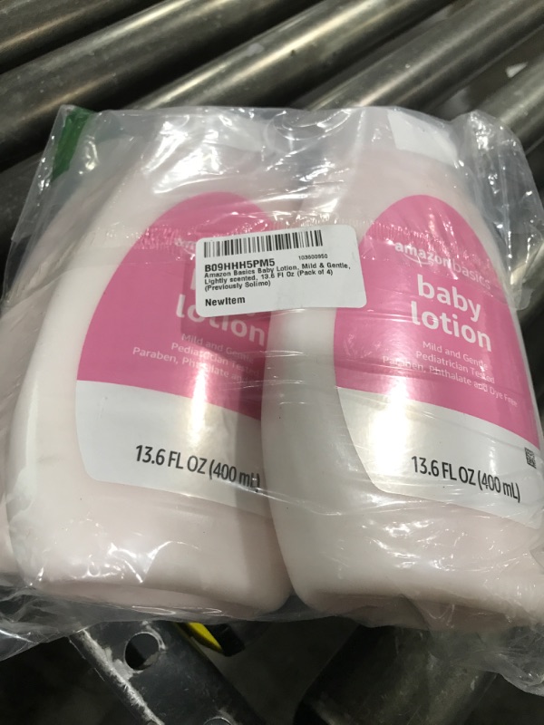 Photo 2 of Amazon Basics Baby Lotion, Mild & Gentle, Lightly Scented, 13.6 Fl Oz (Pack of 4) (Previously Solimo)