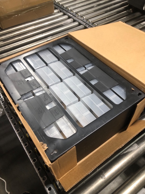 Photo 1 of Akro-Mils 10124