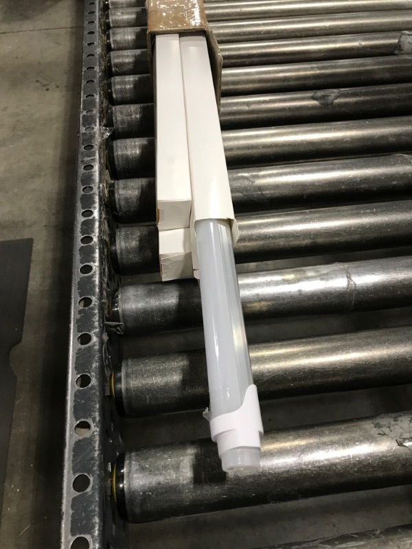 Photo 1 of JESLED T8 LED 4FT Type A+B Light Bulbs, 24W(65W Equivalent), 3000LM, 6000K Super Bright, Plug and Play or Ballast Bypass, 4 Foot LED Fluorescent Tube Replacement, ETL Listed, Dual-Ended, Clear(4-Pack)