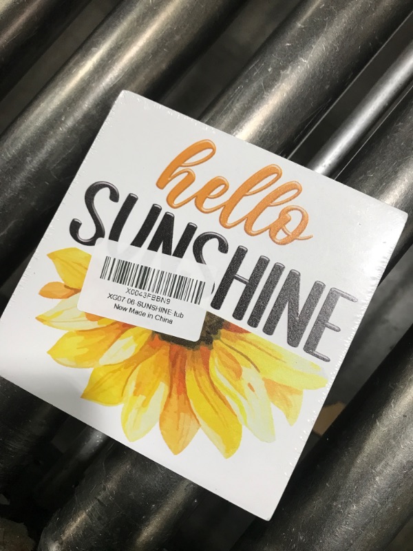 Photo 2 of 1pc Sunflower Bee Gift With "YOU ARE MY SUNSHINE" Message, Ideal For Mother\ Day, Birthday, Wedding Anniversary, Christmas. Back Of The Sunflower With White Board For Writing Wishes (3.96*3.96in/10*10cm)
