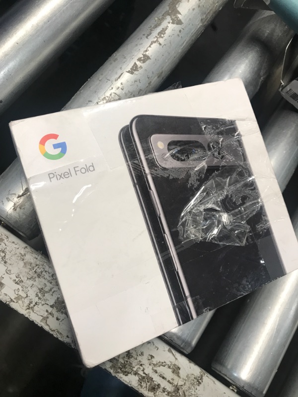 Photo 7 of **(SEE NOTES) ** Google Pixel Fold - Unlocked Android 5G Smartphone with Telephoto Lens and Ultrawide Lens - Foldable Display - 24-Hour Battery - Obsidian - 256 GB