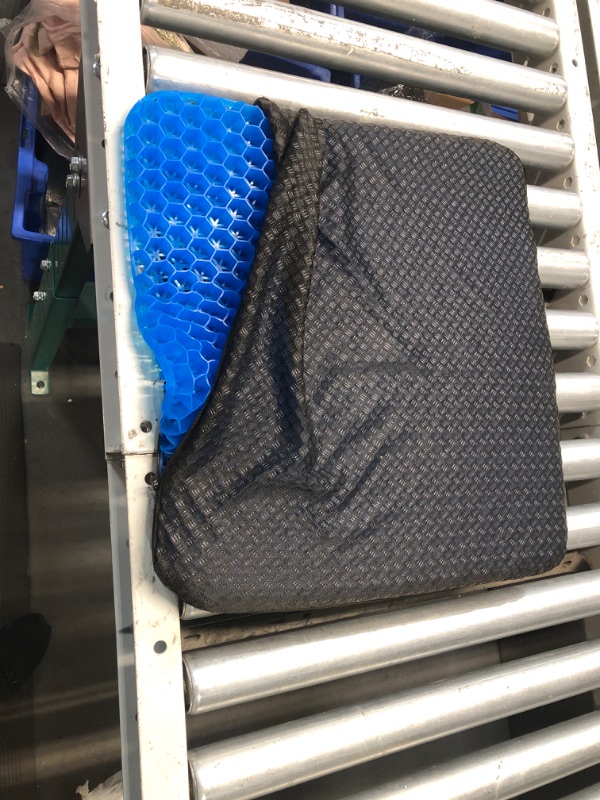 Photo 2 of ** USED AND DIRTYY, OPENED BOX**Cooling Gel Seat Cushion, Thick Big Breathable Honeycomb Design Absorbs Pressure Points Seat Cushion with Non-Slip Cover Gel Cushion for Office Chair Home Car seat Cushion for Wheelchair