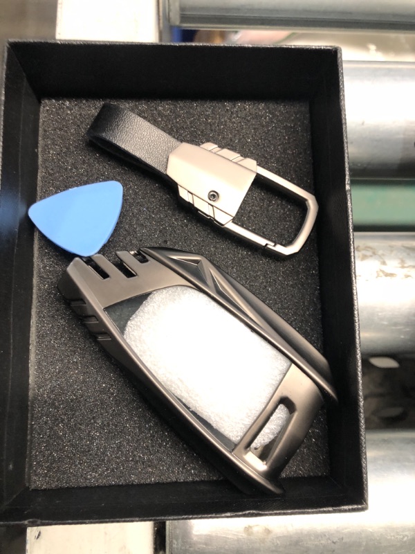 Photo 2 of ** USED SCRATCHED**SLAKNOK for BMW Key Fob Cover with Keychain,Stylish and Durable Zinc Alloy Protection Key Case Compatible with BMW 2 5 6 7 Series X1 X2 X3 X5 X6 Smart keyless Key Shell Accessories