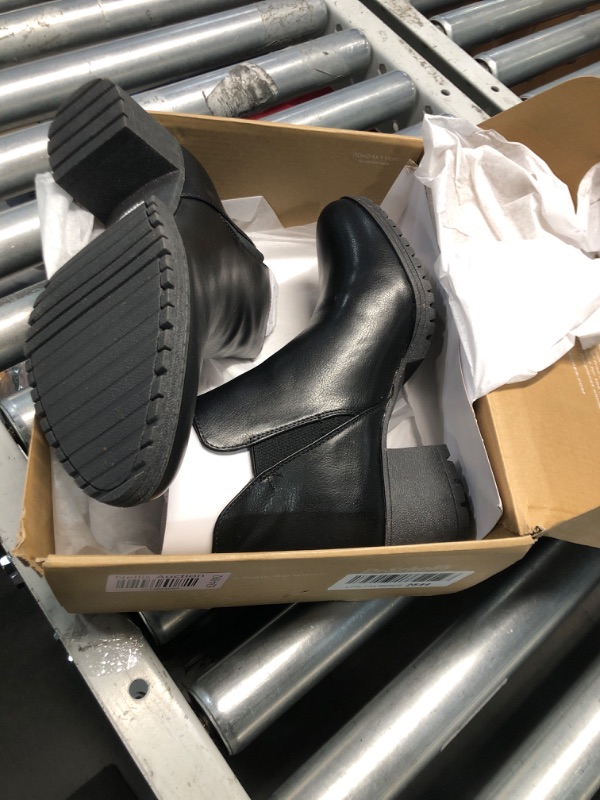 Photo 2 of ** USED/DIRTY AND OPEN BOX*Dr. Scholl's Shoes Women's London Ankle Boot, Black Smooth, 9