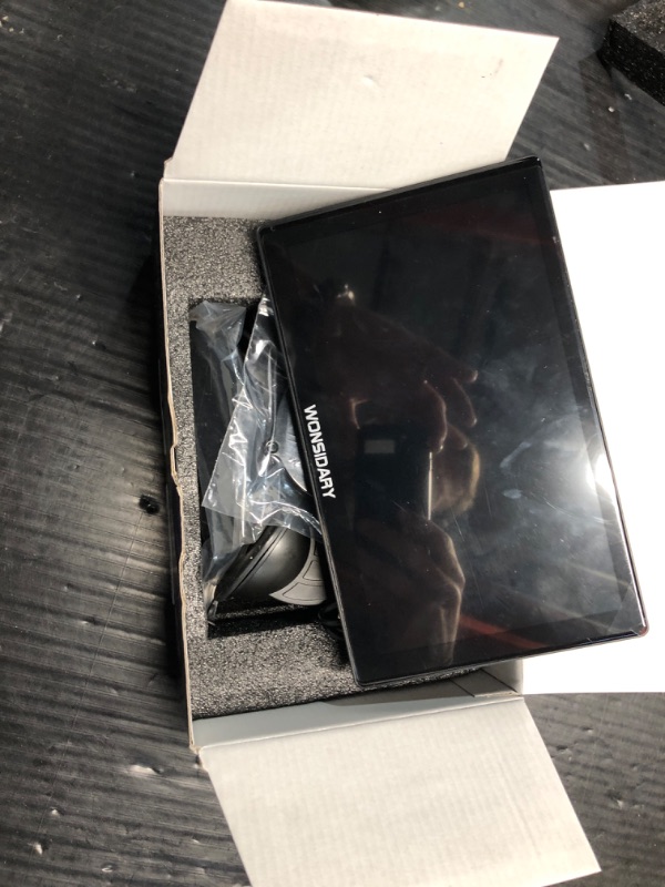 Photo 2 of ***USED - LIKELY MISSING PARTS - UNABLE TO VERIFY FUNCTIONALITY***
9" Portable Wireless CarPlay Screen for Car,Carplay Compatible with Apple Carplay & Android Auto with Phone Mirroring,Auto Brightness Adjustment/GPS Navigation/Voice Control/Bluetooth Car 