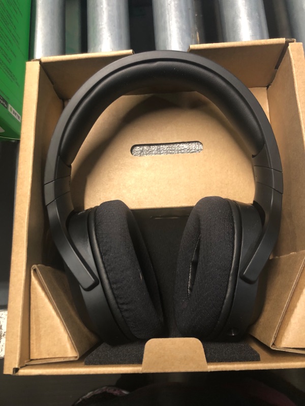 Photo 3 of ***MISSING MC***
Razer Barracuda X Wireless Gaming and Mobile Headset (PC