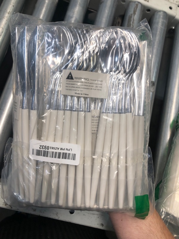 Photo 2 of (READ FULL POST) WELLIFE 144 Pack Silver Plastic Cutlery, Disposable Silver Flatware Includes? 48 Forks, 48 Knives and 48 Spoons, Suitable for Parties and Wedding for Wedding