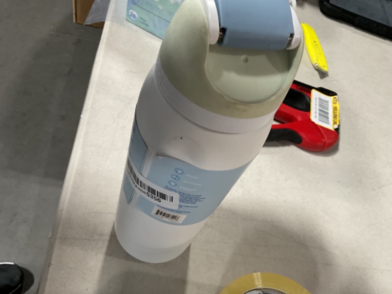 Photo 1 of ***Used and dented/ LID WILL NOT CLOSE.* ***
Owala FreeSip Insulated Stainless Steel Water Bottle with Straw for Sports and Travel
