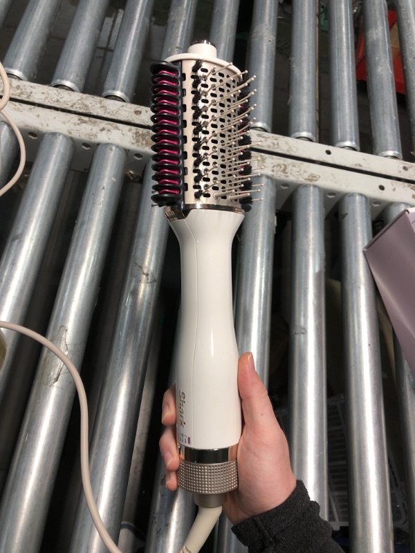 Photo 3 of (READ FULL POST) Shark SmoothStyle Heated Comb and Blow Dryer Brush - HT202