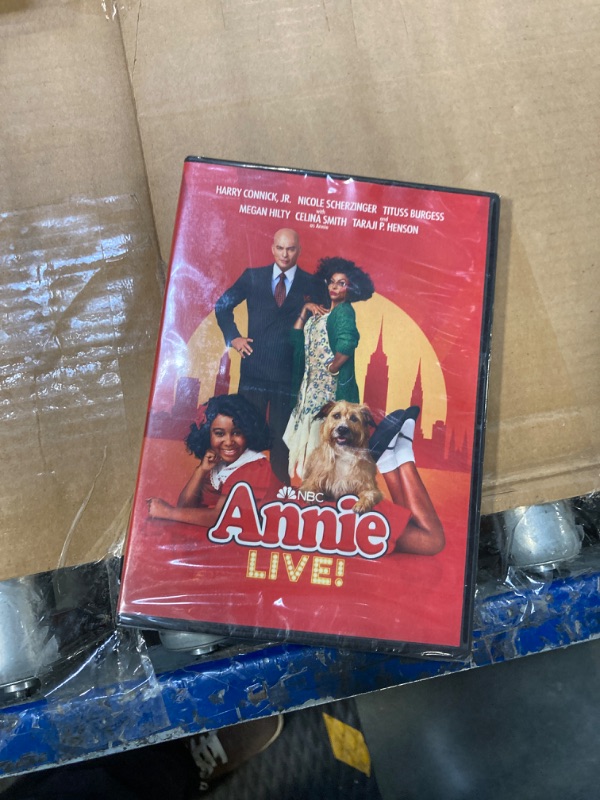 Photo 1 of Annie Live! [DVD]