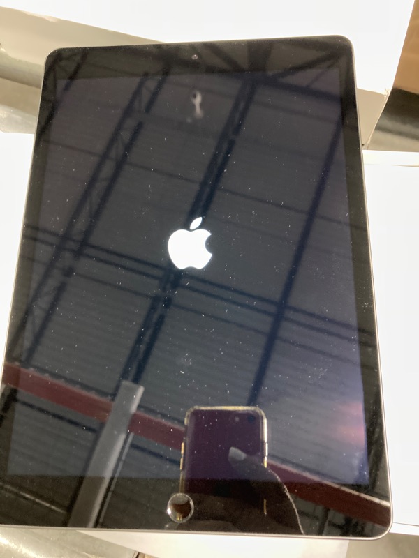 Photo 3 of ***USED****Apple iPad (9th Generation): with A13 Bionic chip

No charger