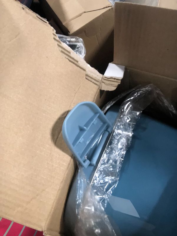 Photo 1 of ***USED***LATCH BROKEN****Monteka Electric Lunch Box Food Heater - Leakproof Portable Food Warmer heated lunch box for adults for Car/Home/Truck with 1.5L Removable Stainless Steel Container, 12V/24V/110V, Blue