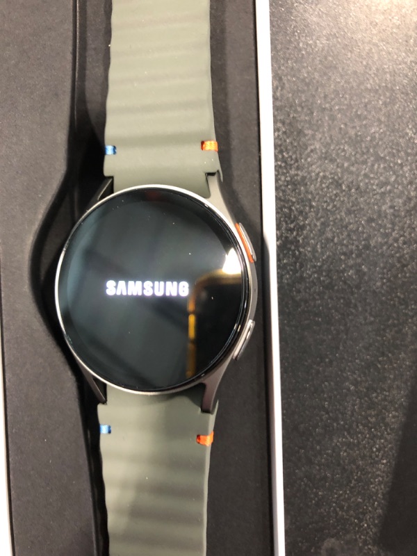 Photo 4 of ***NEW** WAS OPENED FOR INSPECTION Samsung Galaxy Watch 7 40mm Bluetooth AI Smartwatch w/Energy Score, Wellness Tips, Heart Rate Tracking, Sleep Monitor, Fitness Tracker, 2024, Green [US Version, 1Yr Manufacturer Warranty]