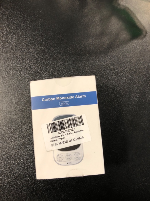 Photo 2 of *FOR PARTS ONLY* Lunarlipes Carbon Monoxide Detector Plug in Wall, 3-in-1 CO Level Monitor Alarm with Temp/Humidity Sensor, Portable Carbon Monoxide Detectors Easy to Read & Install, for Home/Hotel/RV (Black-1Pack)