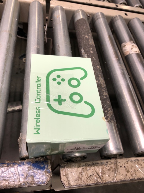 Photo 1 of W&O Wireless Controller Compatible With Xbox One, Xbox Series X/S, Xbox One X/S, PC, With RGB LED Light, Mappable Buttons, 3.5mm Headphone Jack, With 2.4GHZ Wireless Adapter Gamepad ?Electric Volt?