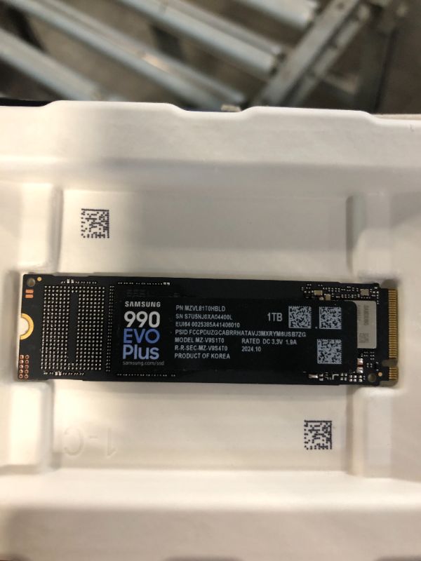 Photo 1 of SAMSUNG 990 EVO Plus SSD 1TB, PCIe Gen 4x4, Gen 5x2 M.2 2280, Speeds Up-to 7,250 MB/s, Upgrade Storage for PC/Laptops, HMB Technology and Intelligent Turbowrite 2.0, (MZ-V9S2T0B/AM)