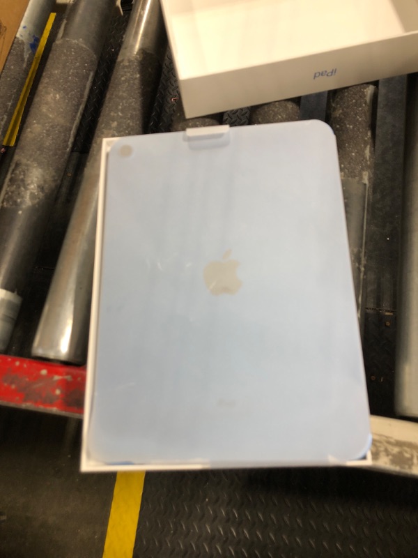 Photo 3 of ***FOR PARTS ONLY, NO REFUNDS*** Apple iPad (10th Generation): 10.9-inch Liquid Retina Display, 64GB, Wi-Fi 6, 12MP front/12MP Back Camera, Touch ID, – Blue