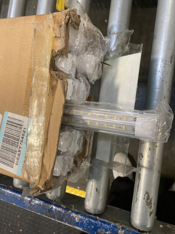 Photo 1 of GAYUSAN 10 Pack LED Shop Light, 8FT 100W 15500LM 5000K, 6 Rows V Shape, Clear Cover, Hight Output, T8 LED Tube Lights, LED Shop Lights for Garage 8 Foot with Plug