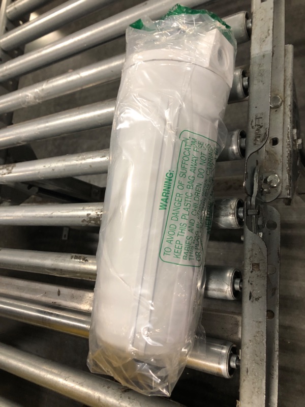 Photo 1 of Watts Water Technologies FH4200WW12 Flow-Pur Replacement Filter Housing and Canister, White