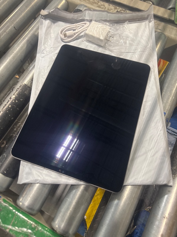 Photo 1 of 2021 Apple iPad Pro (12.9-inch, Wi?Fi + Cellular, 256GB) - Space Gray (Renewed)