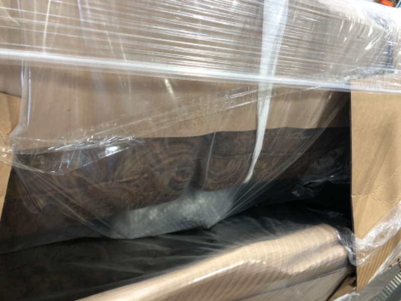 Photo 1 of 1 LOVESEAT / 1 SOFA  - Roundhill Furniture San Marino 2-Tone Fabric Loveseat Love Seats, Chocolate / Roundhill Furniture San Marino Sofas, Chocolate (2 COUCHES) ***TRUCK NEEDED***
