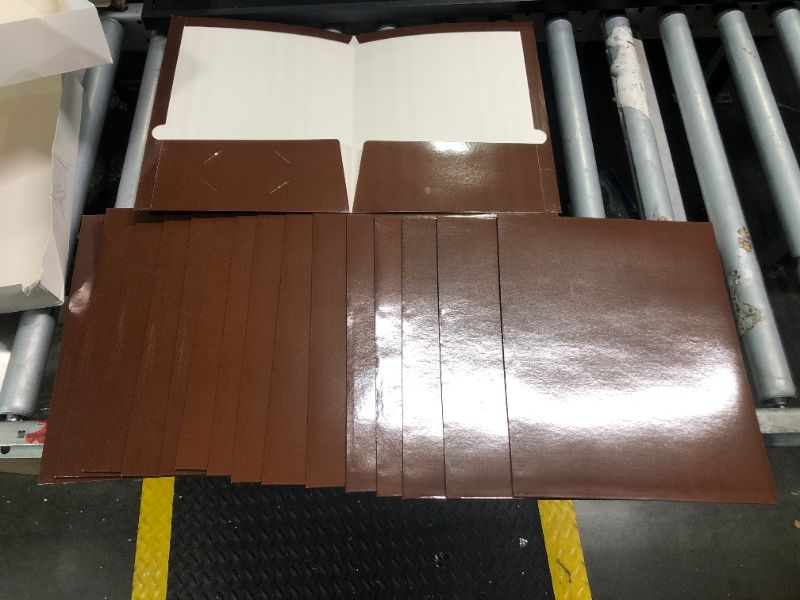 Photo 1 of ***only 16 packs in side*** Better Office Products 2 Pocket Glossy Laminated Brown Paper Folders, Box of 25, Letter Size, Brown Paper Portfolios
