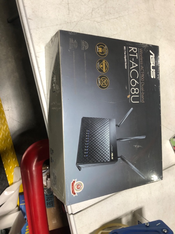 Photo 1 of ***item price is $167.99, unable change the price*** ASUS AC1900 WiFi Router (RT-AC68U) - Dual Band Gigabit Wireless Internet Router, Gaming & Streaming, AiMesh Compatible, Included Lifetime Internet Security, Adaptive QoS, Parental Control
