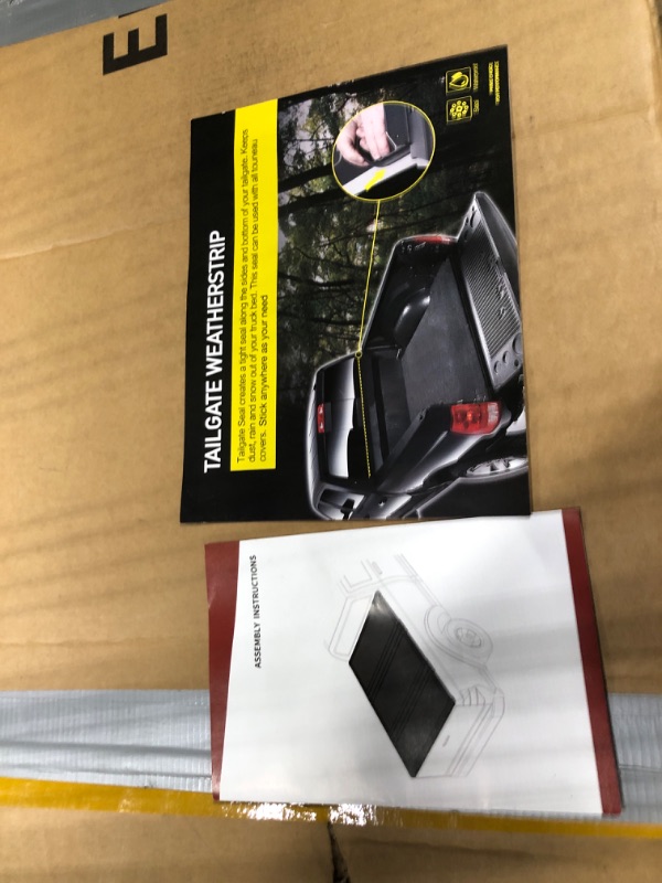 Photo 1 of *** simila image, unknown size or model****YITAMOTOR FRP Hard Tri-Fold Truck Bed Tonneau Cover Compatible with 2015-2025 Chevy Colorado/GMC Canyon 5.2 ft Bed
