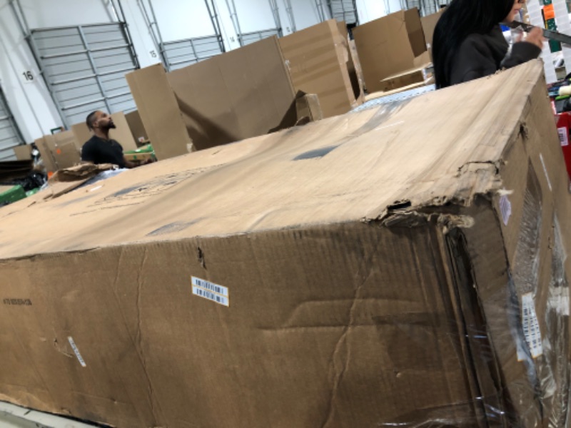 Photo 1 of Twin Box Spring 5 Inch High****Photo similar to the product***