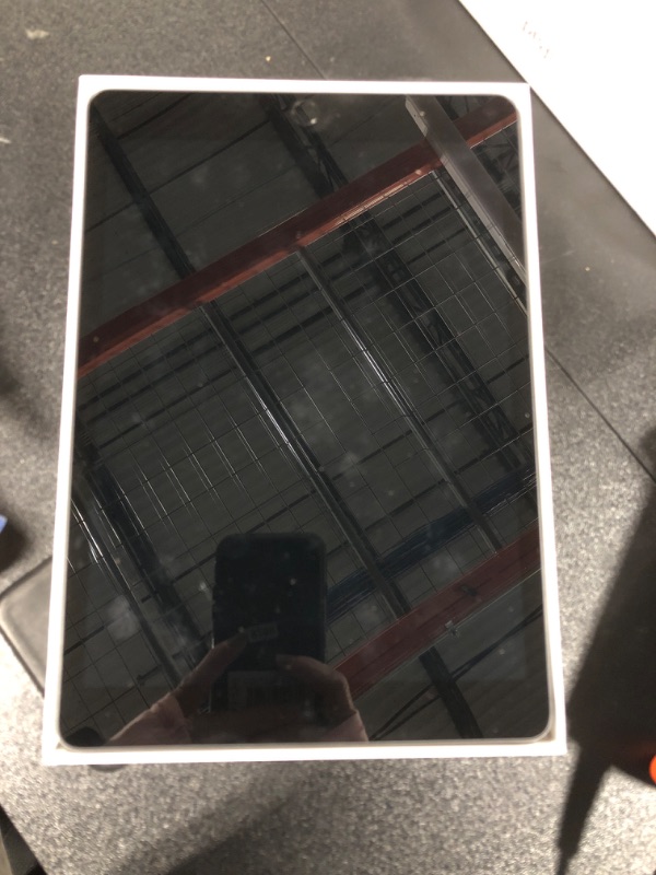 Photo 1 of Apple iPad (9th Generation): with A13 Bionic chip