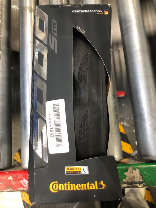 Photo 2 of Continental Grand Prix 5000 S Tr Tire Black, 30Mm, Black Chili