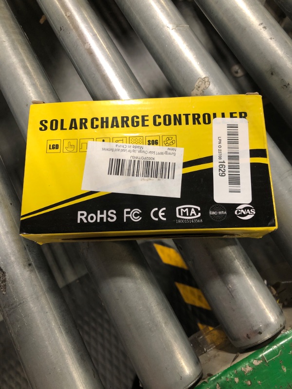 Photo 1 of iSunergy MPPT Solar Charge Controller 40A 12V/24V Auto Solar Panel Intelligent Regulator with Dual USB Port LCD Display for Lead acid Batteries