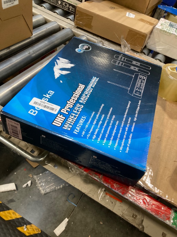 Photo 1 of Wireless Microphone System, 262 ft Range UHF Dual Cordless Handheld Mic Set for Home Karaoke, Singing, Speech, Party, Meeting, Church (Black(No Battery))