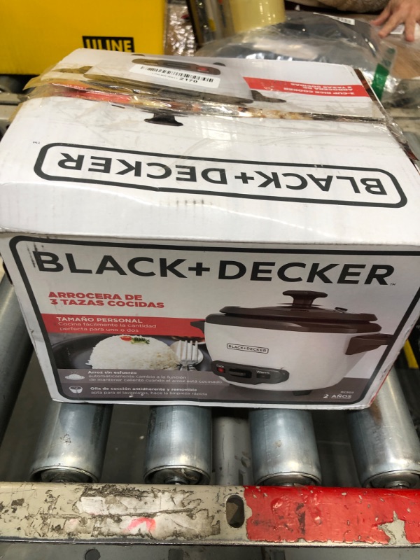 Photo 2 of BLACK+DECKER 3-Cup Rice Cooker