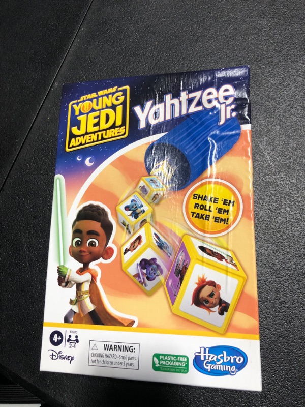 Photo 2 of Hasbro Gaming Yahtzee Jr. Star War: Young Jedi Adventures Edition Board Game for Kids | Ages 4+ | 2-4 Players | Counting and Matching Games for Preschoolers