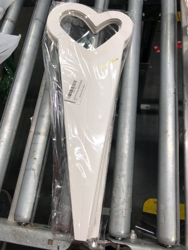 Photo 1 of xialgshe 20 Pack Single Flower Wrapping Paper, Heart Boxes for Flowers, Bloom Shaper for Flowers, Wedding Birthday Valentines Day Gift Bag (white)