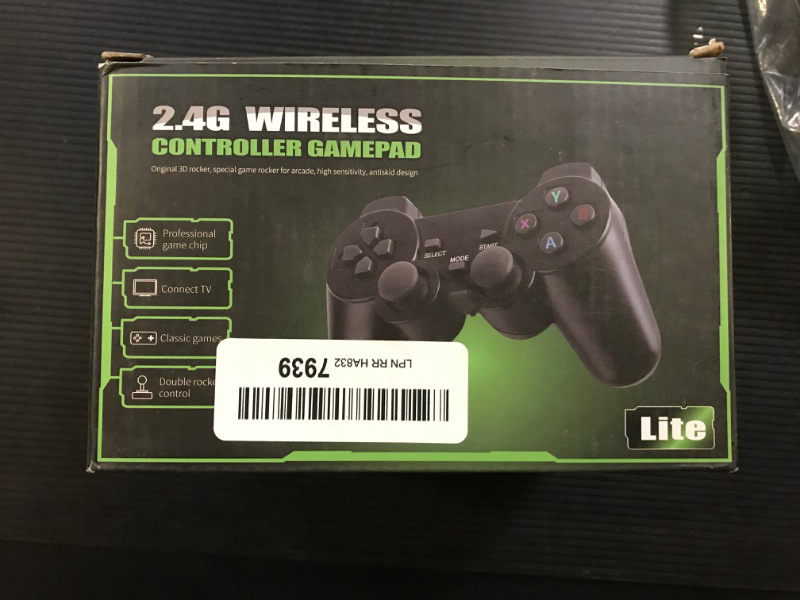 Photo 1 of 2.4 G WIRELESS GAMEPAD