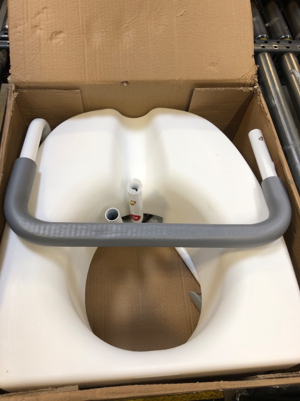 WeHwupe Raised Toilet Seat with Handles for Elderly Toilet Seat