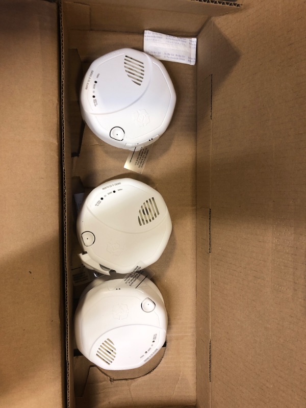 Photo 1 of First Alert SMCO100 Battery-Operated Combination Smoke & Carbon Monoxide Alarm - 3 Pack