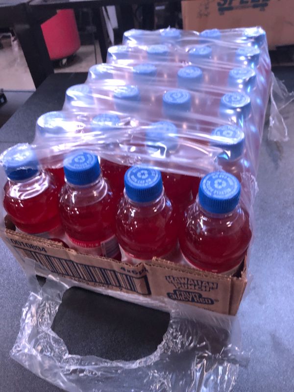 Photo 2 of Hawaiian Punch Fruit Juicy Red Fruit Juice Drink, 10 Fl Oz Bottles, 24 Count (4 Packs Of 6), Ready-to-drink, On-the-go, Caffeine-free, Carbonation-free, Gluten-free, Excellent Source Of Vitamin C - BEST BY 04/2025
