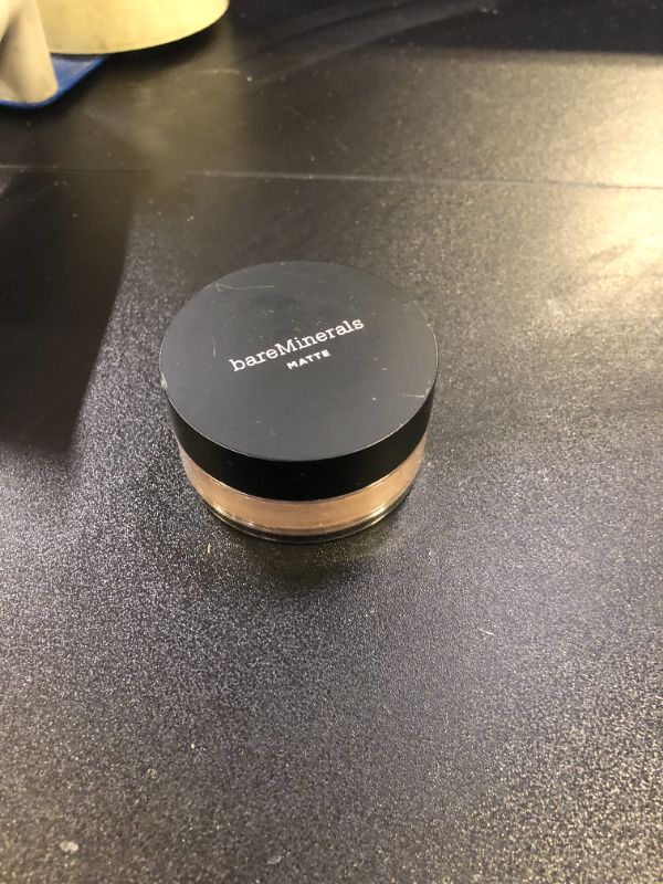 Photo 2 of bareMinerals Matte Loose Powder Foundation SPF 15