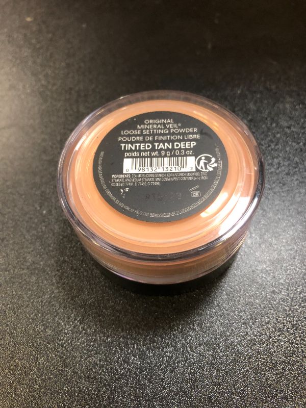 Photo 2 of bareMinerals Mineral Veil® Talc Free Loose Setting Powder