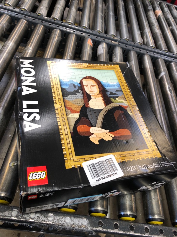 Photo 3 of LEGO Art Mona Lisa Painting, Leonardo da Vinci Artwork for Build and Display, Home Decor Idea, Wall Art Building Set for Adults, Creative Activity Gift for Men, Women and Art Lovers, 31213