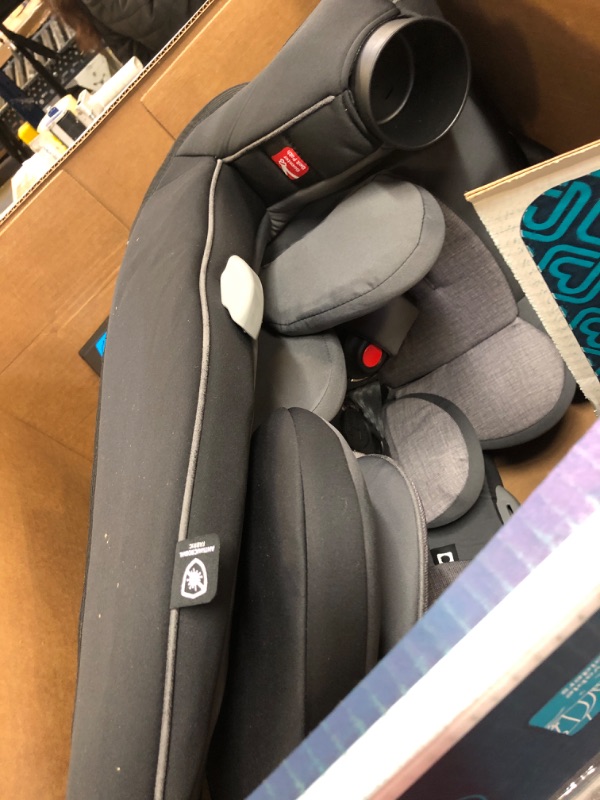 Photo 2 of Safety 1st Grow and Go All-in-One Convertible Car Seat, Rear-facing 5-40 pounds, Forward-facing 22-65 pounds, and Belt-positioning booster 40-100 pounds, Harvest Moon Harvest Moon Original