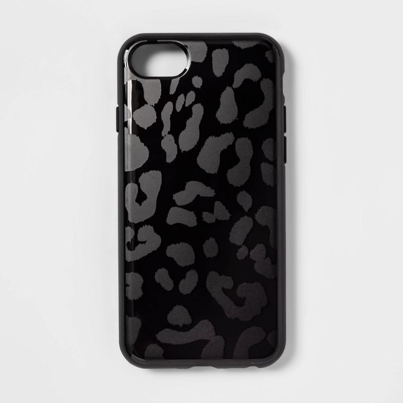 Photo 2 of Apple iPhone SE (3rd/2nd Generation)/8/7 Case - Heyday™ Black Leopard Print