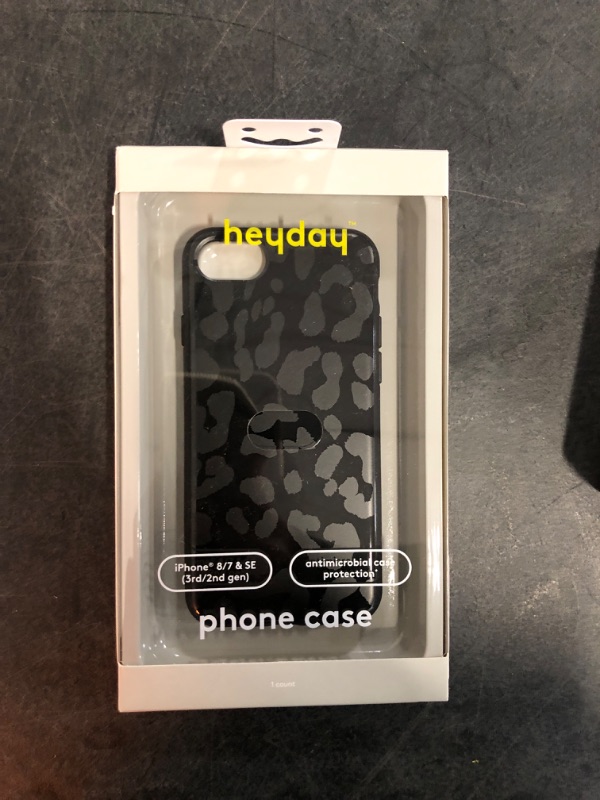 Photo 1 of Apple iPhone SE (3rd/2nd Generation)/8/7 Case - Heyday™ Black Leopard Print