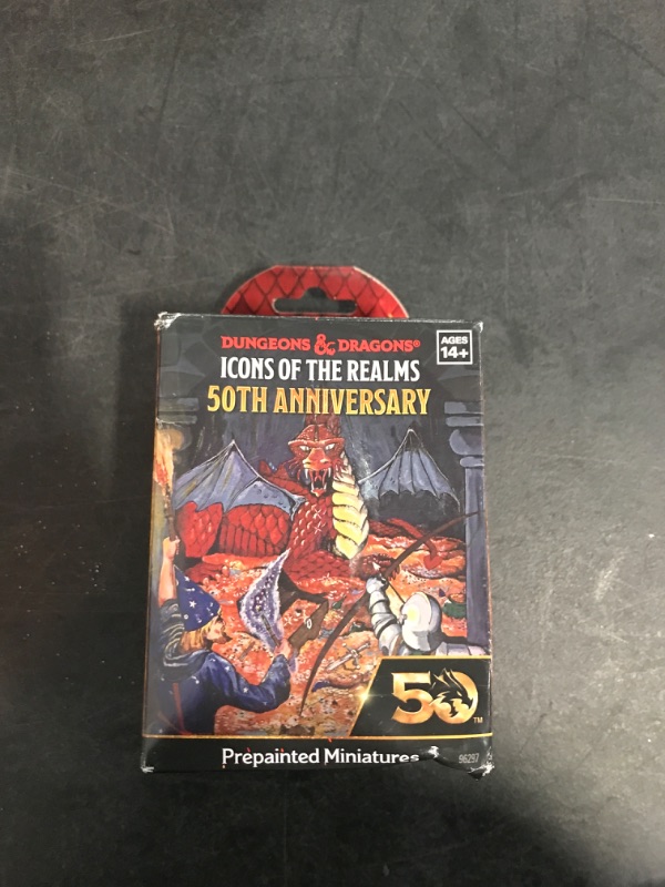 Photo 2 of Dungeons & Dragons Icons of the Realms 50th Anniversary editon 